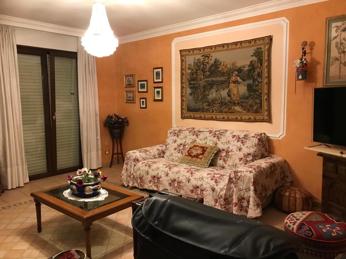 Torretta Villa ลาควิลา ภายนอก รูปภาพ